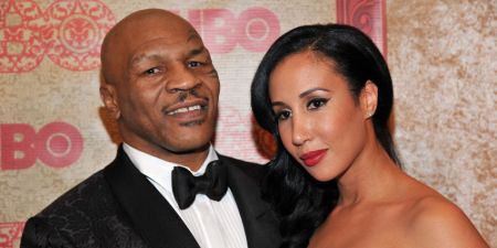 Mike Tyson poses picture with his third wife Lakiha Spicer.